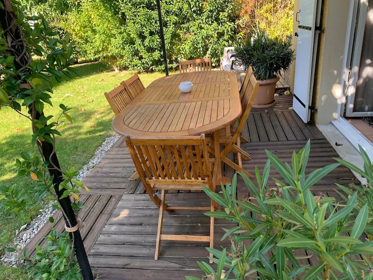 Ty Green Montboucher-sur-Jabron Franciaország